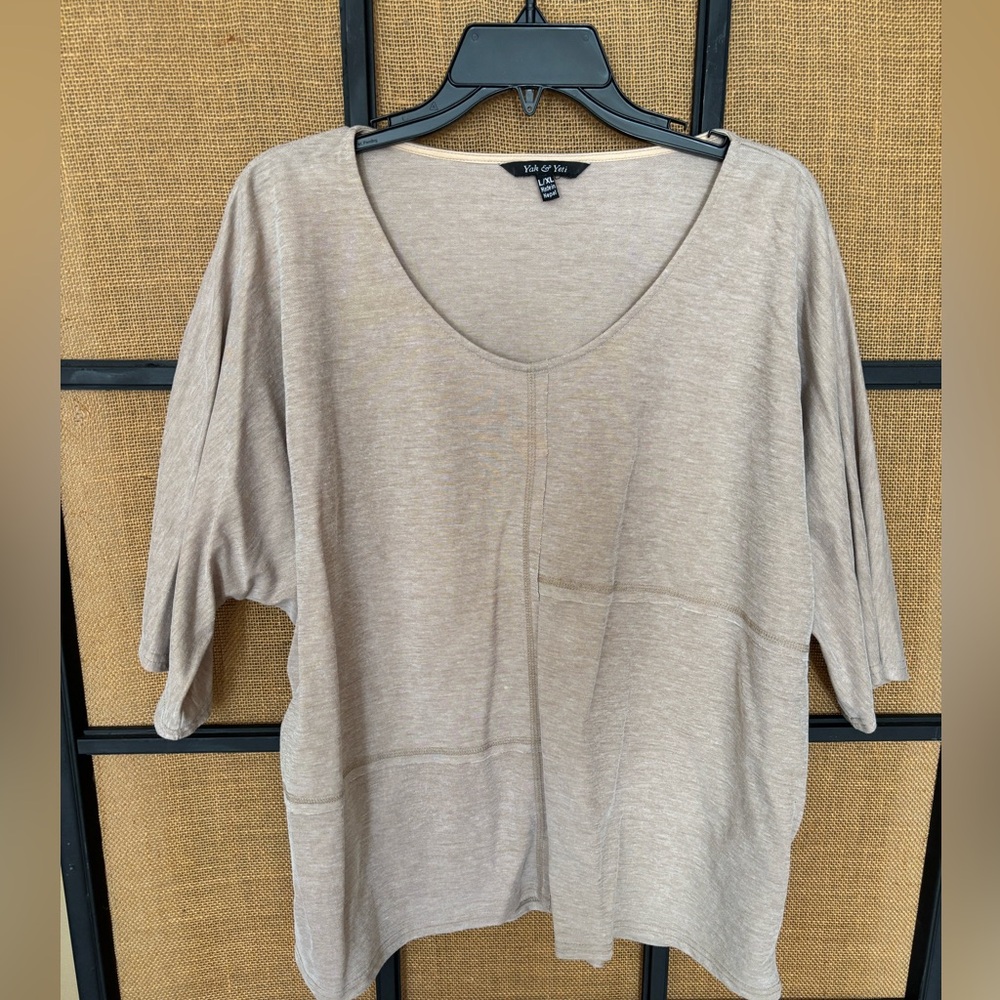 Yak and Yeti L/XL blouse top